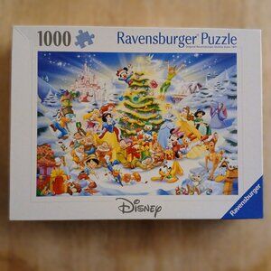Ravensburger A Disney Christmas Jigsaw Puzzle, 1000 Pieces